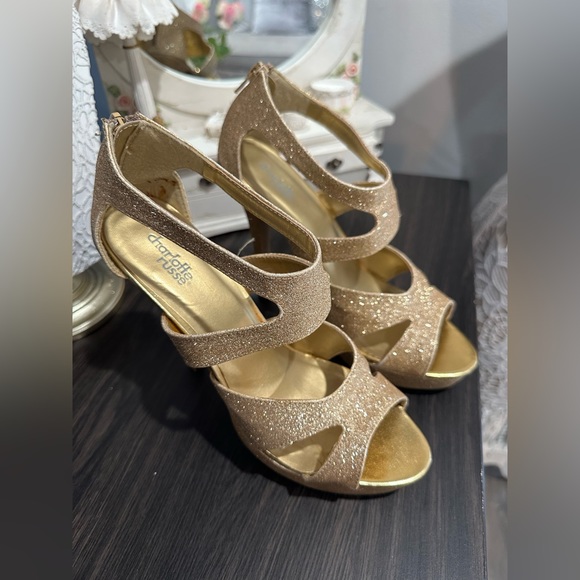 Beautiful 🤩 Charlotte Russe Open Toe High heels - Picture 1 of 9